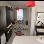 לינה וארוחת בוקר Ada Çeşme