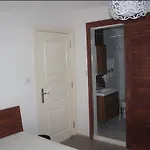 Ada 2*