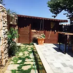 Ada 2* Çeşme