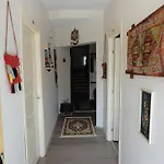 Ada לינה וארוחת בוקר 2*