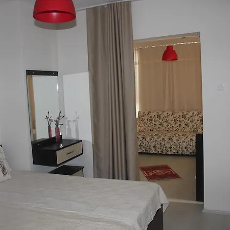 فندق مبيت وإفطار Ada 2*