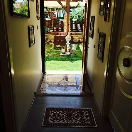 فندق مبيت وإفطار Ada Çeşme