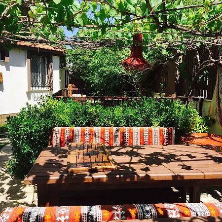 Ada Bed & Breakfast Çeşme