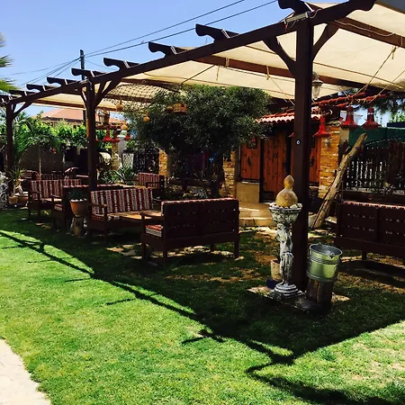 فندق مبيت وإفطار Ada 2*