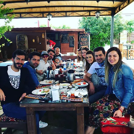 Ada Bed & Breakfast Çeşme