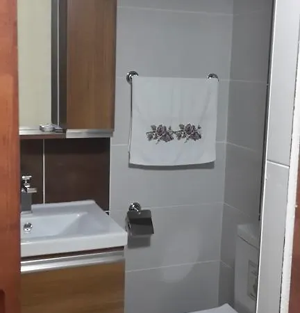 فندق مبيت وإفطار Ada 2*