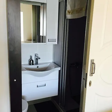 Ada 2* Çeşme