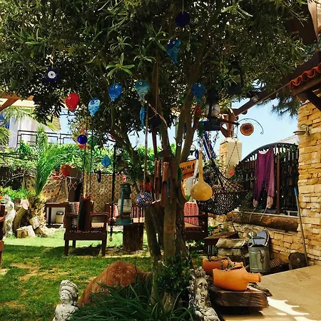فندق مبيت وإفطار Ada 2*