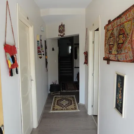 Ada Bed & Breakfast 2*